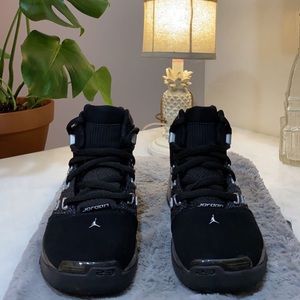 2007 JORDAN 17’s SZ 4Y FROM COUNTDOWN PACKAGE